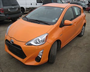 2015 TOYOTA PRIUS JTDKDTB39F1114510 CARZ R US #1 