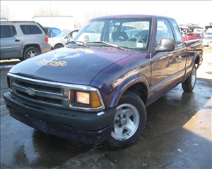 1996 CHEVROLET S TRUCK 1GCCS1948T8186072 CARZ R US #1 