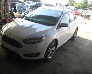 2018 FORD FOCUS 1FADP3FE7JL236166 CARZ R US #1 