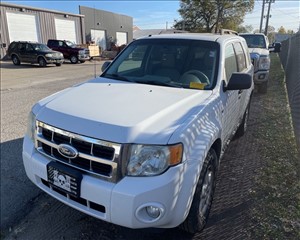 2008 FORD ESCAPE 1FMCU93148KB75101 AUTO NOW 