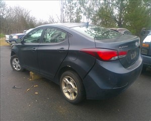 2015 HYUNDAI ELANTRA 5NPDH4AE3FH551238 OB AUTO, LLC 