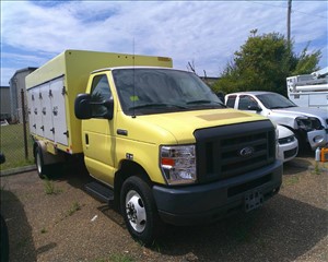 2017 FORD ECONOLINE 1FDXE4FSXHDC69106 OB AUTO, LLC 