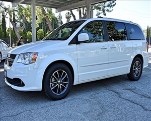 2017 DODGE GRAND CARAVAN 2C4RDGCG6HR664379 VCB INTERNATIONAL BUSINESS 