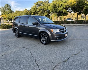 2017 DODGE GRAND CARAVAN 2C4RDGCG7HR813687 VCB INTERNATIONAL BUSINESS 