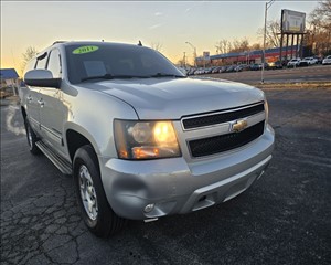 2011 CHEVROLET SUBURBAN 1GNSKJE34BR190077 6K AND UNDER AUTO SALES 