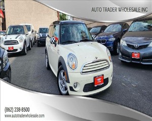 2011 MINI COOPER CLUBMAN WMWZF3C51BTX82340 AUTO TRADER WHOLESALE INC 