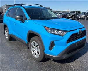 2020 TOYOTA RAV4 2T3F1RFV8LC121875 VIP AUTO SALES & SERVICE, LLC 