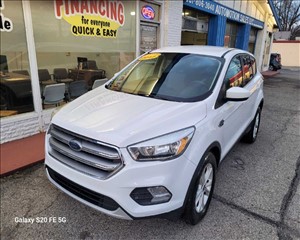 2017 FORD ESCAPE 1FMCU9G94HUD67882 AUTOMOTION SALES LLP 