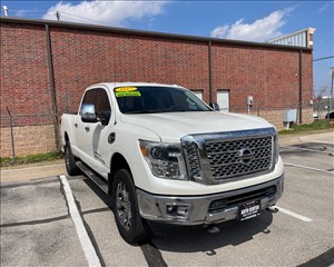 2017 NISSAN TITAN XD 1N6BA1F44HN525547 HM AUTO CENTER 