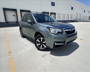 2017 SUBARU FORESTER JF2SJARC5HH525997 AUTOBOSS 
