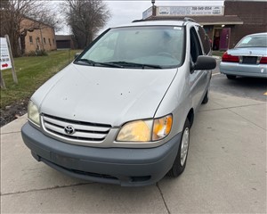 2002 TOYOTA SIENNA 4T3ZF13C62U436044 PREMIER AUTO WORKS INC 