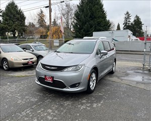 2017 CHRYSLER PACIFICA 2C4RC1EG3HR550904 APEX MOTORS INC 
