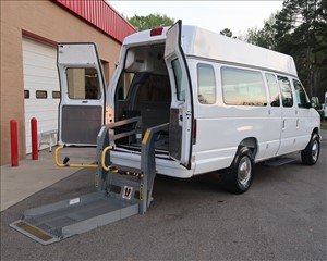2005 FORD ECONOLINE 1FTNS24W95HA27913 VANTASTIC MOBILITY SALES, LLC 