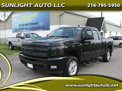 2011 CHEVROLET SILVERADO 1500 1GCRKSE34BZ185538 SUNLIGHT AUTO LLC 